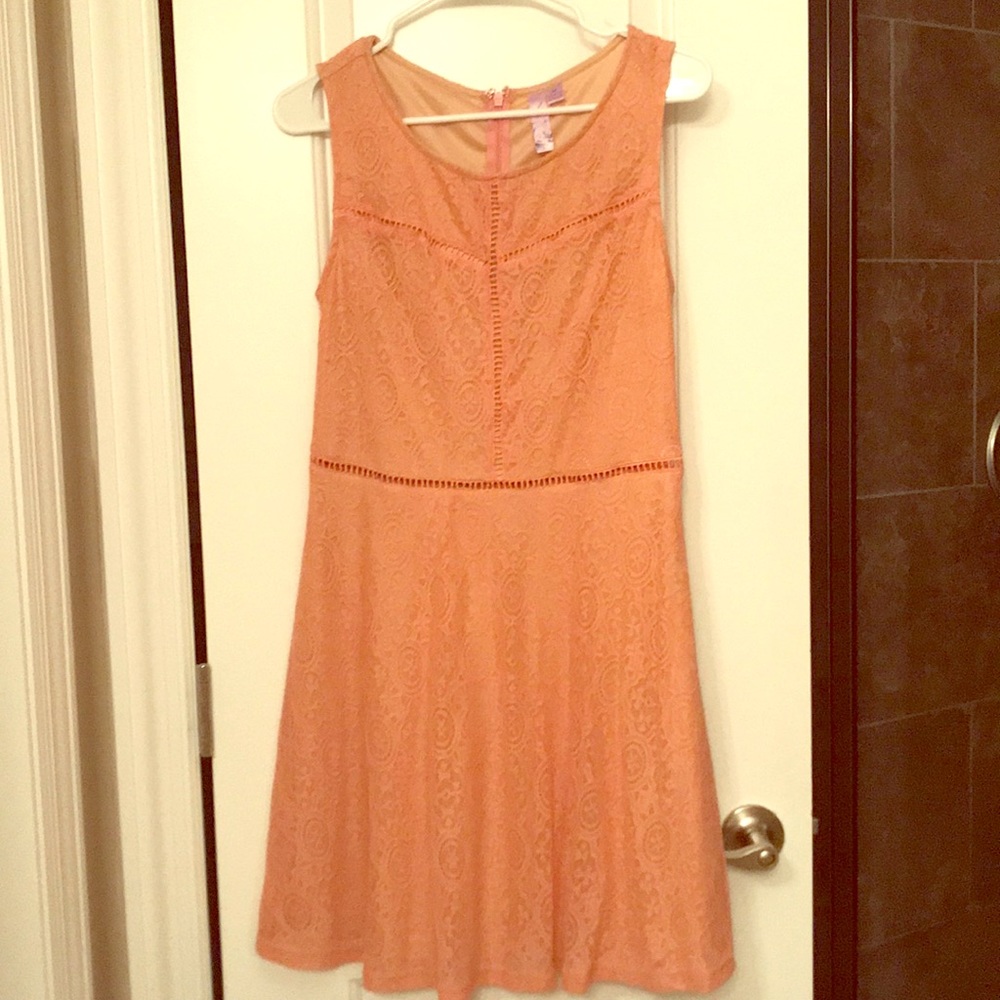 Sleeveless Francesca’s dress M